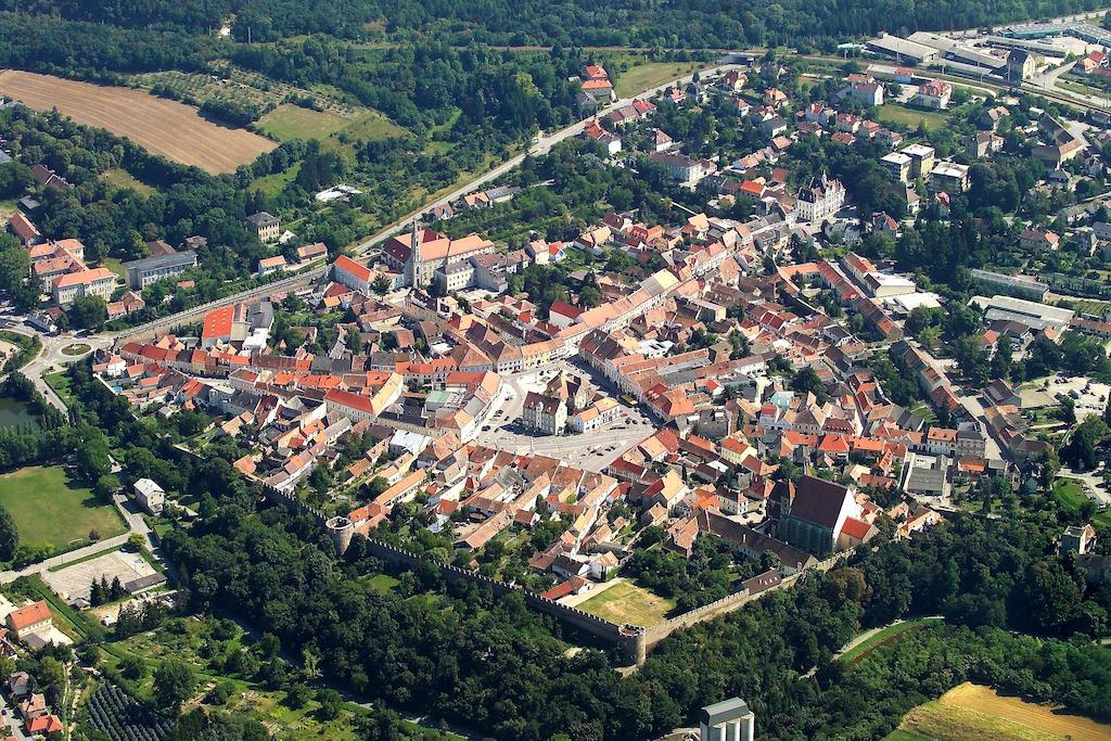 Stadthotel Eggenburg Exteriör bild